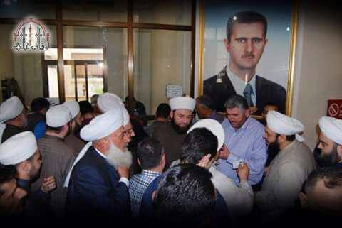 جوال - مشايخ حلب يتبرعون لجيش بشار