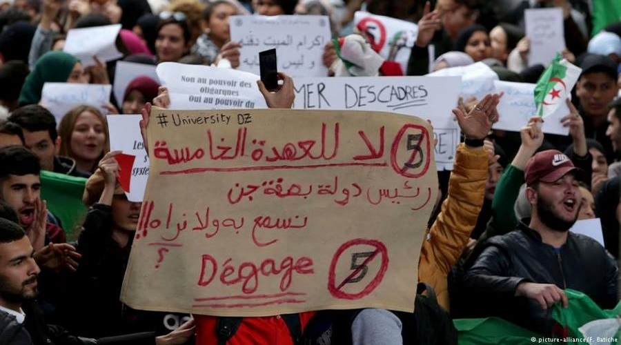 حدث وتعليق - تعليقا على الأخبار من الجزائر