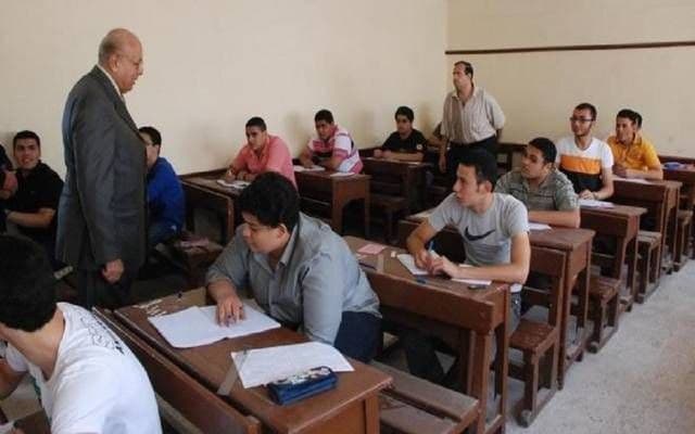 رسائل تربوية - المراقب والامتحان